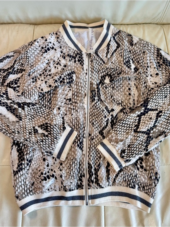 Laila & Savannah Jackets & Blazers - Laila & Savannah Neutral Snake-Print Bomber Jacket in Black, White & Tan